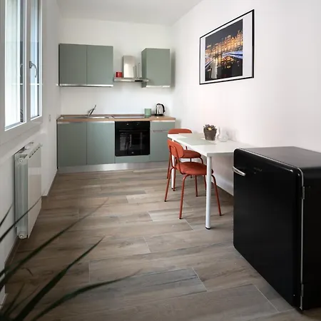 Zina - Rosso - 10 Min From Centre And Airport